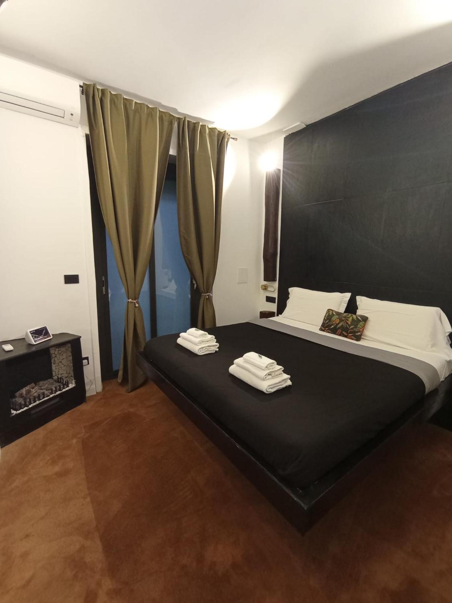 President Plaza Vip Suite Spa By Babylon Stay Neapel Exterior foto