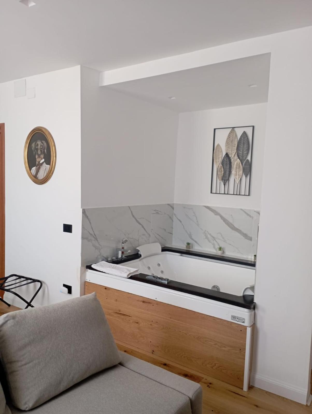 President Plaza Vip Suite Spa By Babylon Stay Neapel Exterior foto