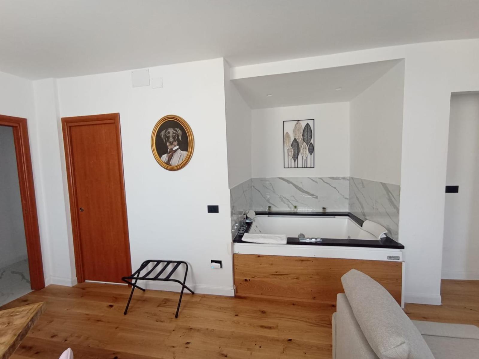 President Plaza Vip Suite Spa By Babylon Stay Neapel Exterior foto