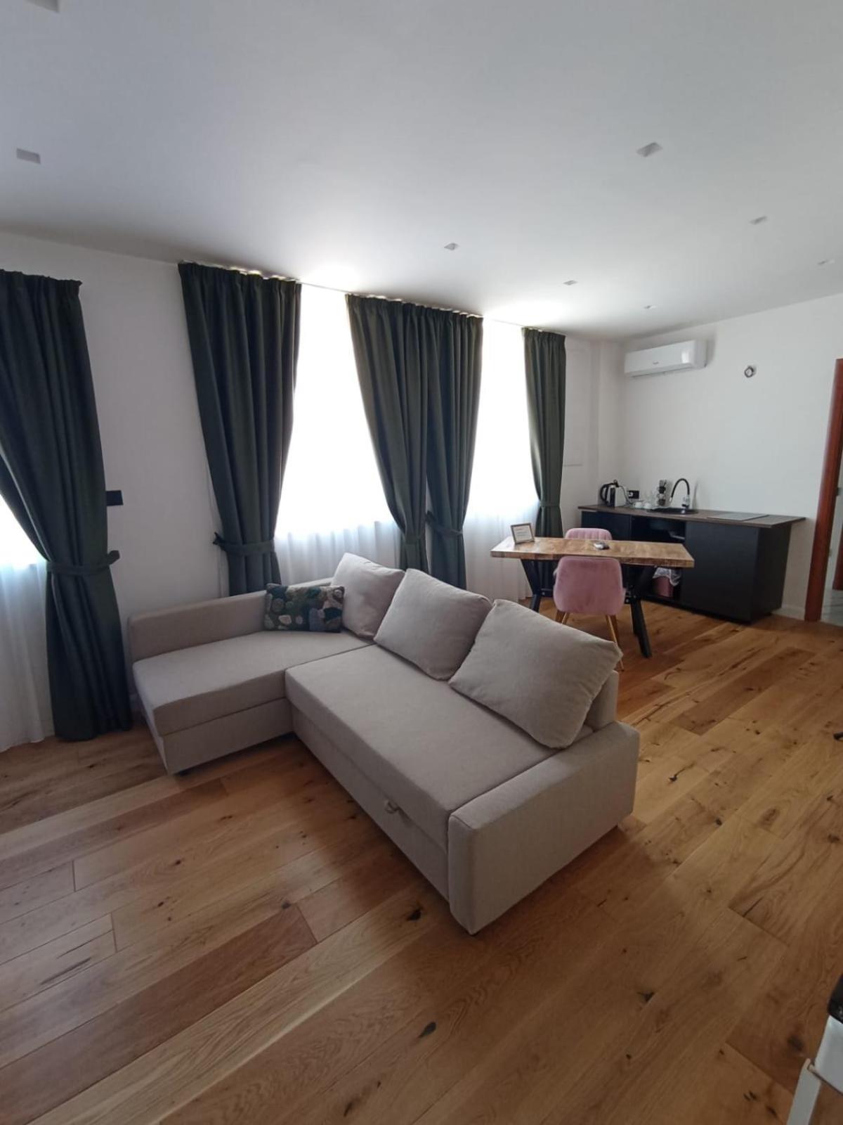 President Plaza Vip Suite Spa By Babylon Stay Neapel Exterior foto